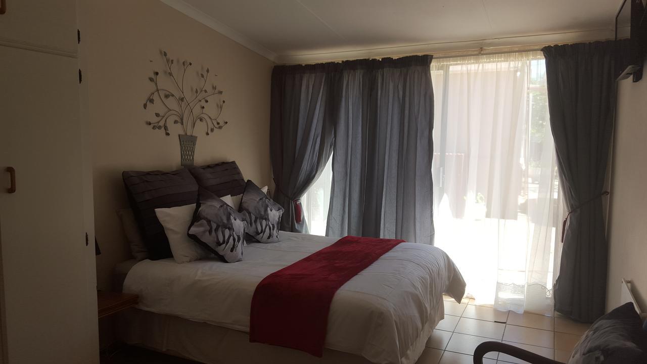 Sondela Bed & Breakfast Aliwal North Extérieur photo